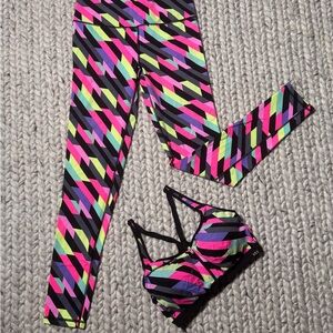 VICTORIA SECRET-Colorful Geometric Activewear Set